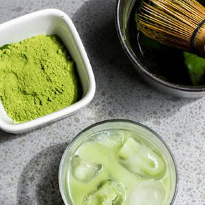 Sway Eats: Iced Matcha Latte (抹茶ラテ)