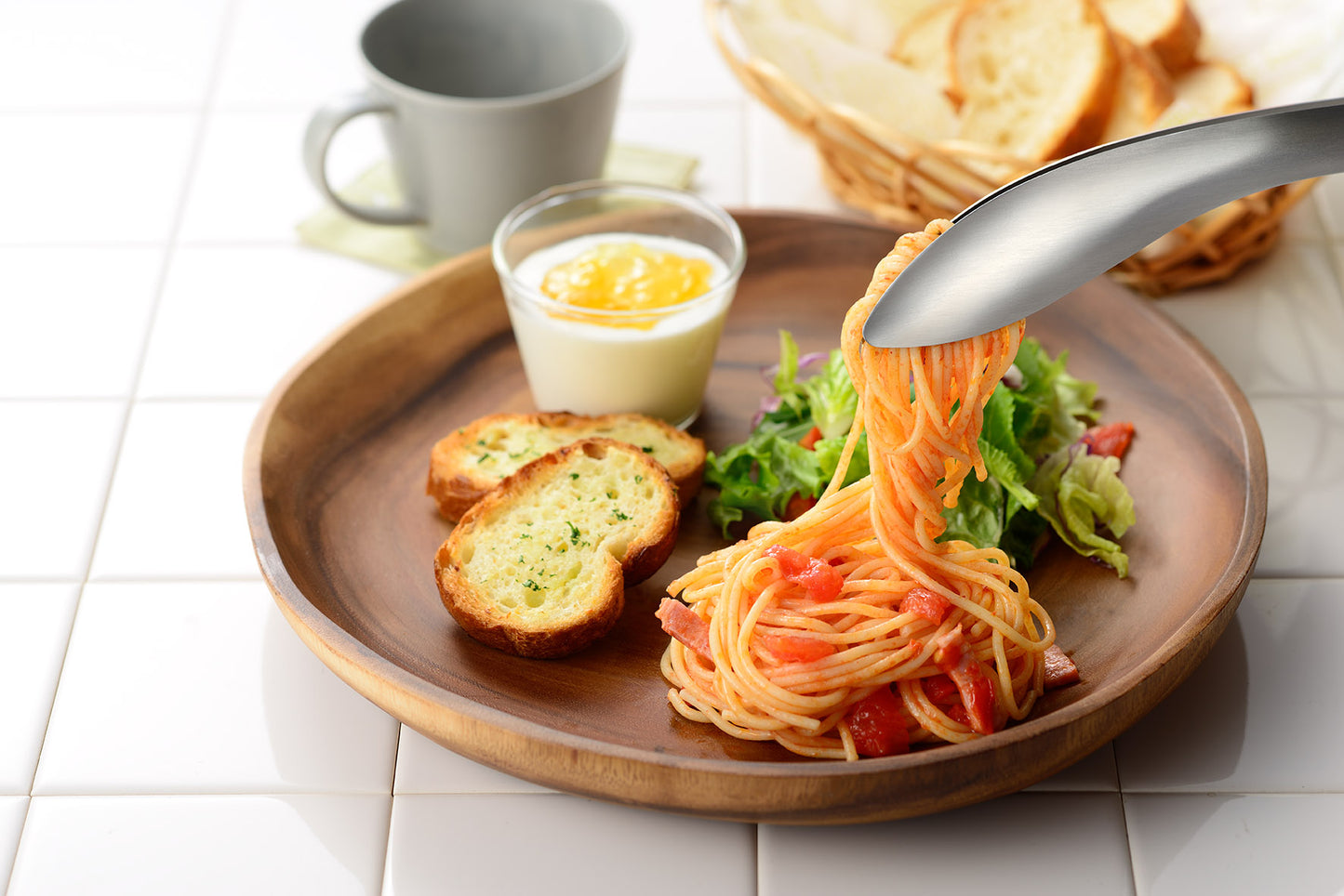 Moritsuke Serving Tongs_Pasta