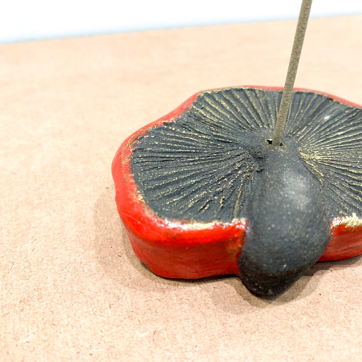 Fungi Incense Holder - 1 Red