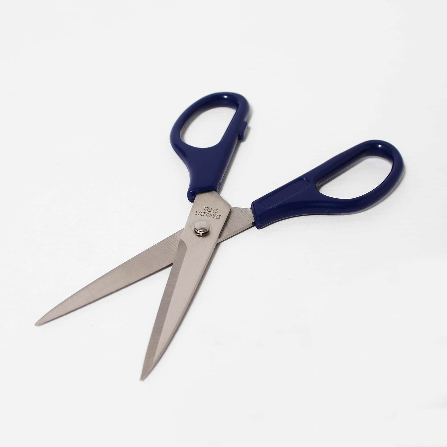 Pennant Sword Tip Scissors