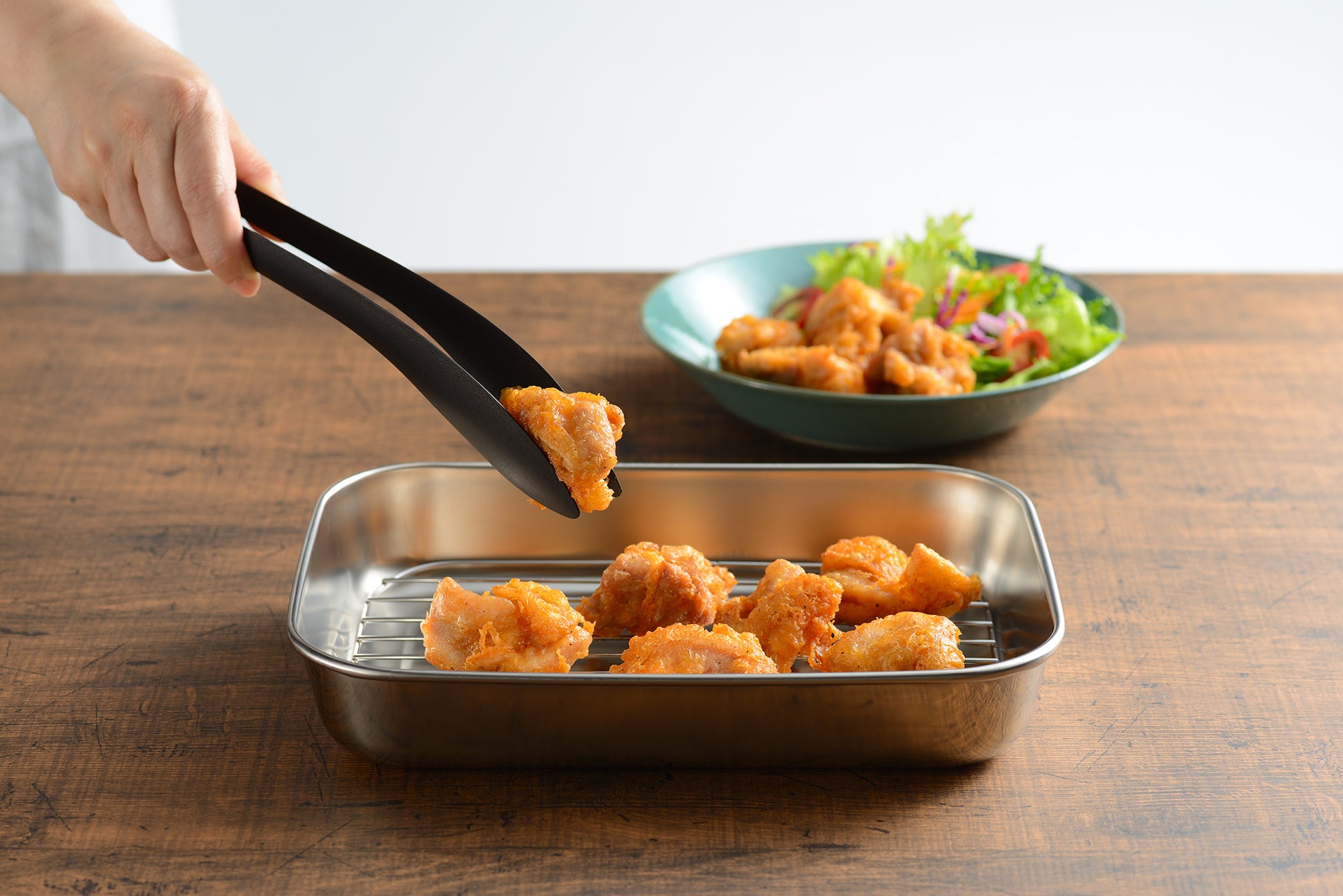 Moritsuke Serving Tongs Black_Karaage