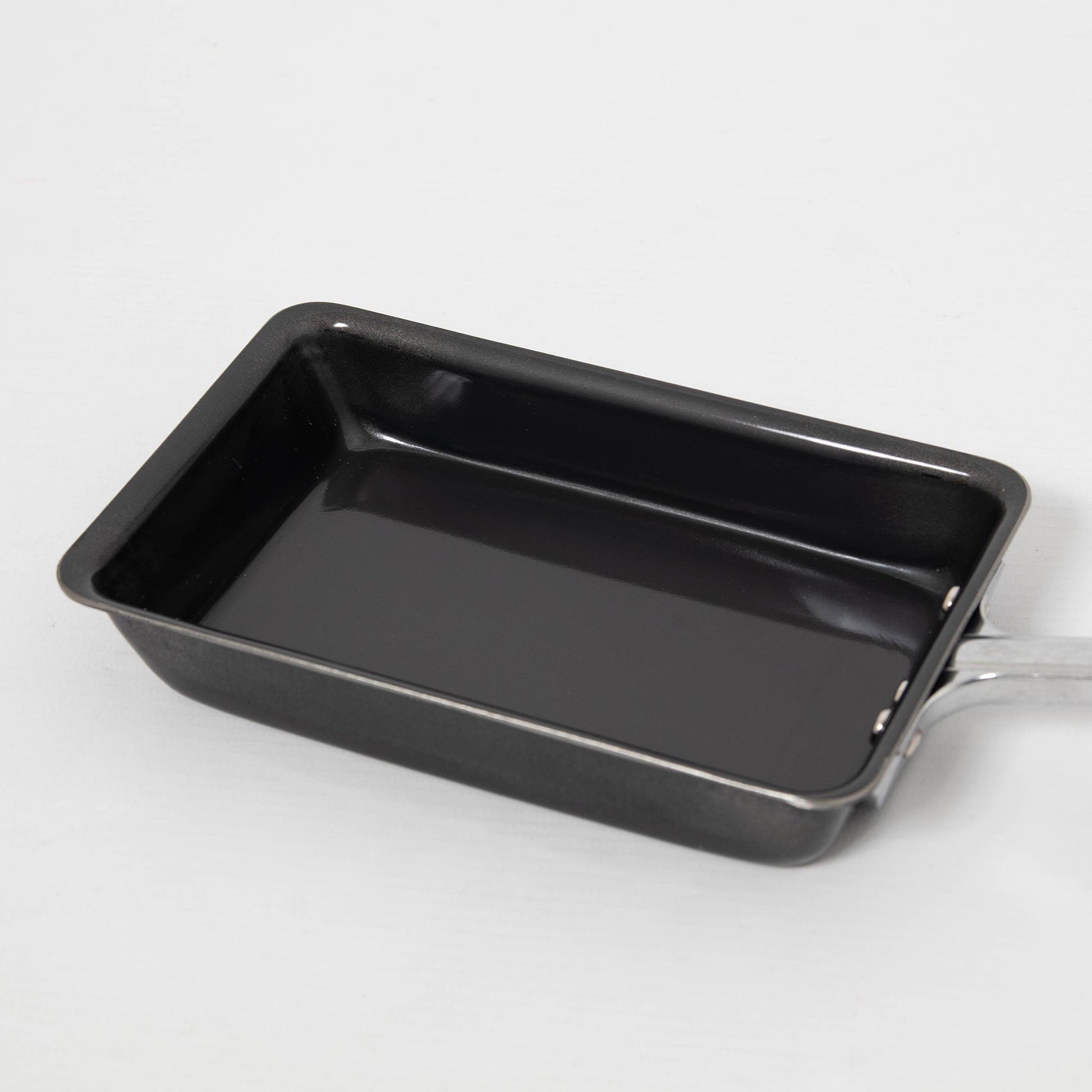 Black Iron Omlette Pan / Tamagoyaki Pan 9x14cm