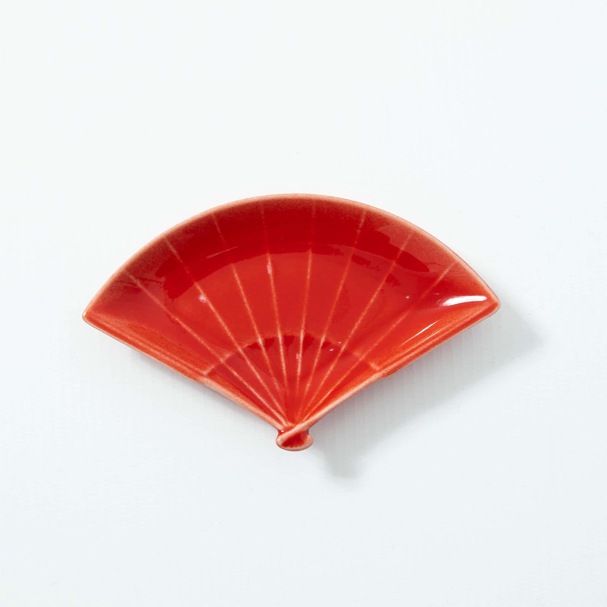 Small Plate Fan Red 13cm