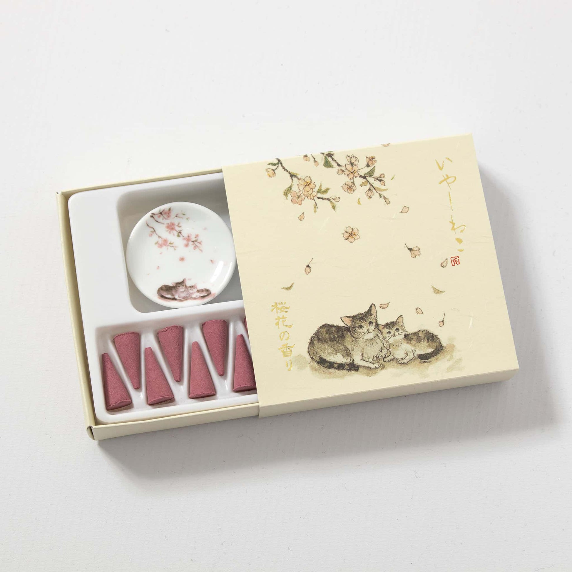 Incense Cones with Plate - Relax Cat Cherry Blossom