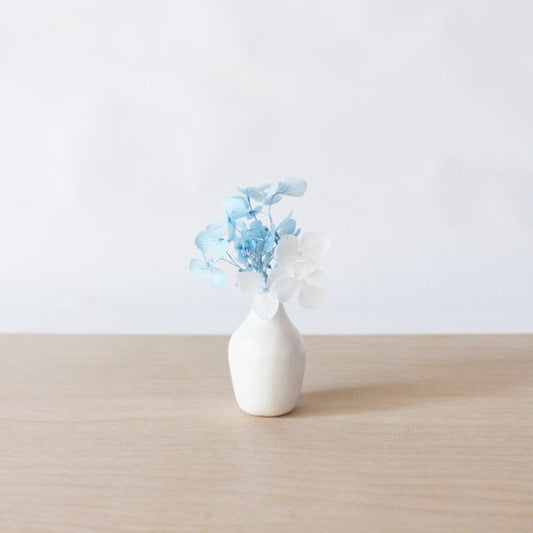 Tiny Vase - Pear White